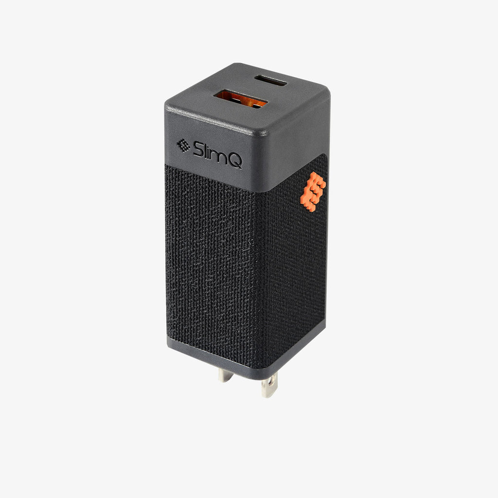 Sạc laptop mà nằm gọn trong lòng bàn tay!