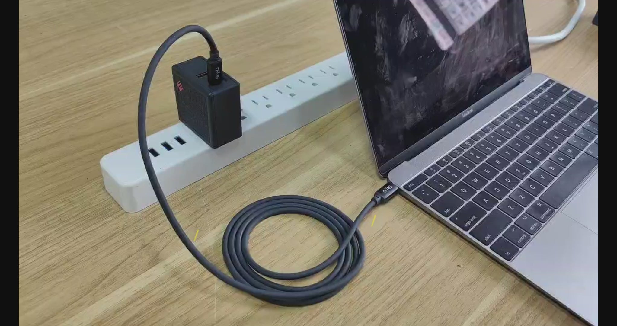 USB-C 케이블 | 1.5m | 5A